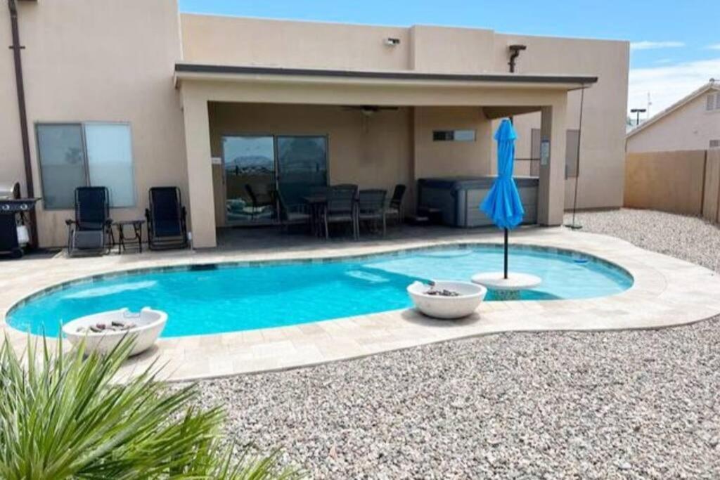 Havasu Retreat! Pool, Spa, Gym & View Лейк Хавасу Сити Екстериор снимка