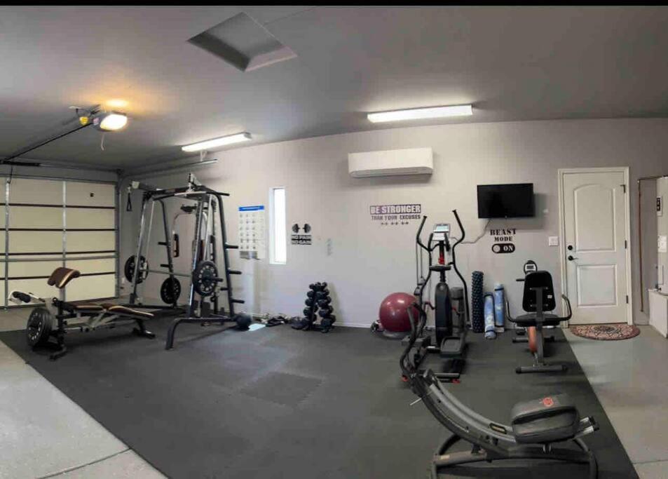Havasu Retreat! Pool, Spa, Gym & View Лейк Хавасу Сити Екстериор снимка